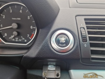 BMW Seria 1 E81/E87 Hatchback 5d E87 1.6 116i 122KM 2008 BMW Seria 1 Radio CdAux Wielofunkcyjna kierownica 1.6 Benzyna 122KM, zdjęcie 23