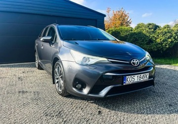 Toyota Avensis III Wagon Facelifting 2015 1.6 D-4D 112KM 2015 Toyota Avensis Bezwypadkowy, KredytowanieLeasing, gw12m gethelp, Serwisowa, zdjęcie 2