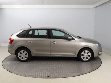 Skoda Rapid II Spaceback 1.2 TSI 90KM 2015 Skoda Rapid Spaceback 1.2 TSI, Salon Polska, zdjęcie 5