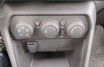 Dacia Jogger 1.0 TCe 110KM 2024 Dacia Jogger 2924r, SALON. 1.0Benzyna. Uszkodzone boki. Poobijana. VAT 23, zdjęcie 14