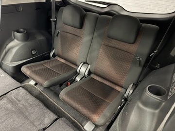 Toyota Verso Minivan 1.8 Valvematic 147KM 2010 Toyota Verso duze rodzinne 7osobowe przestronne auto w benzynie i automac, zdjęcie 33