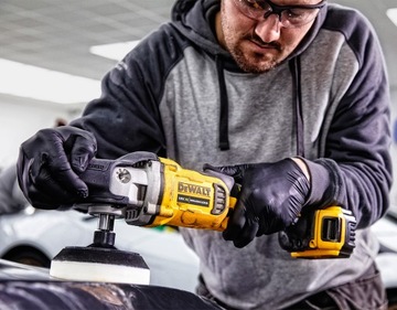 Ротационная полировальная машина 18В 180мм 2х5Ач DeWALT DCM849P2