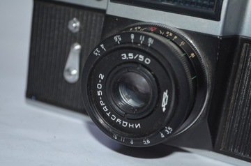 Аналоговый зеркальный фотоаппарат ЗЕНИТ-Э, объектив ИНДУСТАР 50