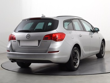 Opel Astra J Sports Tourer 1.4 Turbo ECOTEC 140KM 2011 Opel Astra 1.4 T, Klima, Tempomat, Parktronic, zdjęcie 4