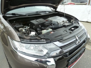 Mitsubishi Outlander III 2016 Mitsubishi Outlander HYBRYDA204 KONIE4X4204 KONIESKORYGWARANCJA 2.0, zdjęcie 27