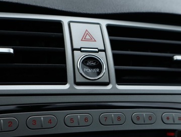 Ford Kuga I 2010 Ford Kuga 2.0 TDCi, Skóra, Klima, Klimatronic, zdjęcie 12