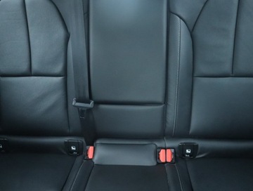 Volvo XC40 Crossover 2.0 T4 190KM 2019 Volvo XC40 T4, Salon Polska, Serwis ASO, 4X4, zdjęcie 9