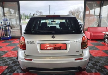 Suzuki SX4 I Sedan 1.6 VVT 120KM 2011 Suzuki SX4 Suzuki SX4 I 1.6BENZYNA NAPED 4X4 1.6 Benzyna 120KM, zdjęcie 5