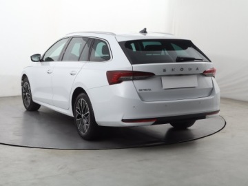 Skoda Octavia IV Liftback 1.5 TSI EVO 150KM 2024 Skoda Octavia 1.5 TSI e-tec, Salon Polska, zdjęcie 3