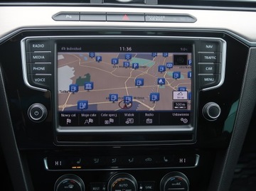 Volkswagen Passat B8 Variant 2.0 TDI BlueMotion SCR 150KM 2016 VW Passat 2.0 TDI, Salon Polska, Serwis ASO, zdjęcie 12