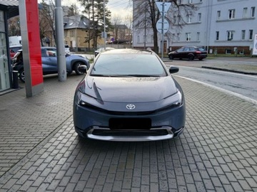 Toyota Prius V (XW60) 2.0  Hybrid Dynamic Force Plug-in 223KM 2025 Od ręki - Executive 2.0 Plug-in Hybrid 223KM | Kamera 360!, zdjęcie 1