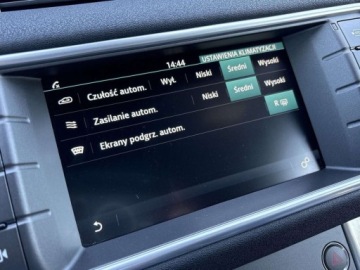 Land Rover Range Rover Evoque I SUV 5d Facelifting 2.0D TD4 180KM 2018 Land Rover Range Rover Evoque SE Dynamic Serwisy ASO Gwarancja Led Sko, zdjęcie 24
