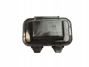SEAT LEON III ZAŚLEPKA DEKIEL LAMPY 5F0941607A
