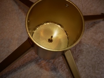 Подставка для елки металлическая ЗОЛОТАЯ, различные дизайны