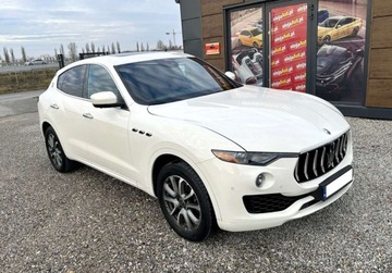 Maserati Levante 3.0 V6 GDI 350KM 2021 Maserati Levante 4X4 LEVANTE 3.0 BENZ 350 KM 2021r Warszawa 3.0 Benzyna, zdjęcie 1