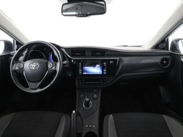 Toyota Auris II Touring Sports Facelifting 1.8 Hybrid 136KM 2015 Toyota Auris lift navi kamera panorama hak, zdjęcie 14