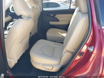 Toyota Highlander III 2023 Toyota Highlander XLE 2023 2.4l 2.4 Benzyna 265KM, zdjęcie 12