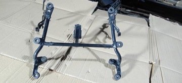 YAMAHA TDM 850 4TX КРЫШКА РАМЫ ОБЛЕКТЕЛЯ ПЕРЕДНЕЕ КРЕПЛЕНИЕ ОБЛЕКТОРА