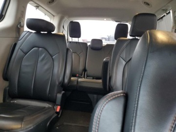 Chrysler Pacifica II 2017 Chrysler Pacifica Touring L 2017 3.6l 3.6 Benzyna 287KM, zdjęcie 11