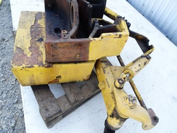 CASE ПЕРЕДНЕГО МОСТА IH 580 B 3081CM3