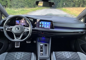 Volkswagen Golf VIII Variant 1.5 eTSI 130KM 2021 Volkswagen Golf 1.5 TSI R-Line 130 KM 2021r Warszawa 1.5 Benzyna, zdjęcie 14