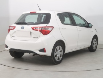 Toyota Yaris III Hatchback 5d Facelifting Hybrid 100KM 2017 Toyota Yaris 1.5 Hybrid, Salon Polska, Serwis ASO, zdjęcie 4