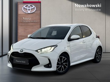 Toyota Yaris IV Hatchback 1.5 Hybrid Dynamic Force 116KM 2021 Toyota Yaris Hybrid 1.5 Comfort IV (2020-) Hybrid