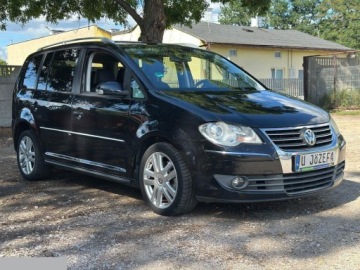 Volkswagen Touran I 2.0 TDI 170KM 2008 Volkswagen Touran 2.0 TDI DPF DSG Trendline 170KM 2008r, zdjęcie 5