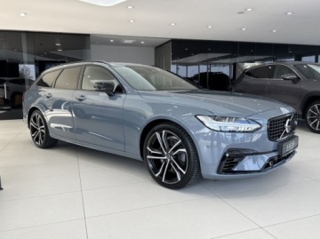 Volvo V90 II Plug-In Facelifting 2.0 T8 Plug-In Hybrid 391KM 2021 Volvo V90 T8 AWD Plug-In Hybrid R-Design HUD ACC Bowers Wilkins 2.0, zdjęcie 4