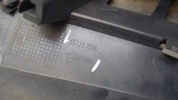 MASKA MŘÍŽKA OPEL ASTRA H 13225788 (G270)