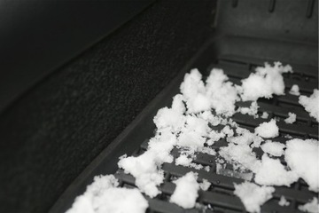 РЕЗИНОВЫЕ КОВРИКИ ПОДДОННИКА MERCEDES C class W201