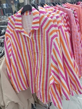 Белая муслиновая рубашка с леопардовым принтом в оранжевые и розовые полоски