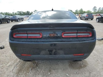 Dodge Challenger III 2021 Dodge Challenger RT Scat Pack 2021 6.4l 6.4 Benzyna 485KM, zdjęcie 2