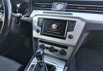 Volkswagen Passat 2015 Volkswagen Passat Variant BENZYNA nawigacja NAWIGACJA 2x PDC super ok, zdjęcie 36