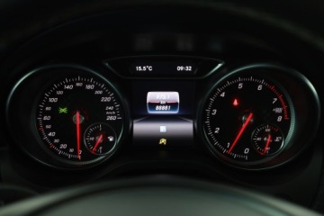 Mercedes Klasa A W176 Hatchback 5d Facelifting 180 122KM 2017 Mercedes A A 180, Salon Polska, Serwis ASO, Skóra, zdjęcie 7