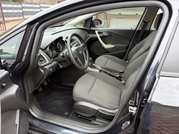 Opel Astra J Hatchback 5d 1.4 Twinport ECOTEC 100KM 2012 Opel Astra TYLKO125tyśkm SELECTION 2012 Klima 5D ZADBANA 1.4 Zwykła Benzyna, zdjęcie 17