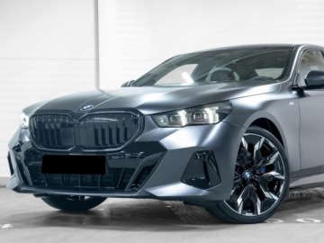 BMW Seria 5 G90-91 2025 BMW Seria 5 540d xDrive Sport Sedan 3.0 (303KM) 2025, zdjęcie 6