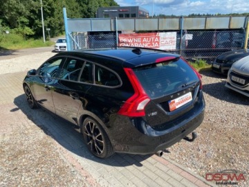 Volvo V60 I Kombi 1.6 T4 180KM 2011 Volvo V60 1.6 turbo 180KM automat bezwypadkowy full serwis bogata wersja 1, zdjęcie 7