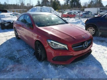 Mercedes CLA C117 2018 Mercedes-Benz CLA 2018 r., 2,0L 4MATIC 2.0 Benzyna 208KM, zdjęcie 2
