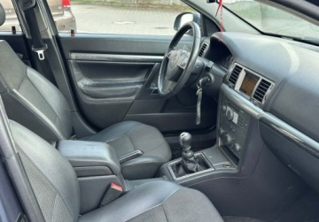 Opel Vectra C Sedan 1.8 ECOTEC 140KM 2006 Opel Vectra 1.8 benzyna, 2006r 1.8 Benzyna 140KM, zdjęcie 5