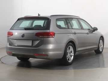 Volkswagen Passat B8 Variant 2.0 TDI 150KM 2015 VW Passat 2.0 TDI, Automat, Navi, Klima, zdjęcie 4