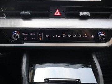 Kia Sportage V SUV 1.6 T-GDI MHEV 180KM 2022 Kia Sportage 1.6 T-GDI MHEV, Salon Polska, zdjęcie 12