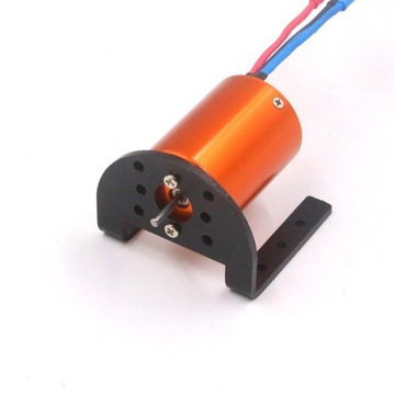 Монтажный кронштейн двигателя с соответствующим винтом M3 RC