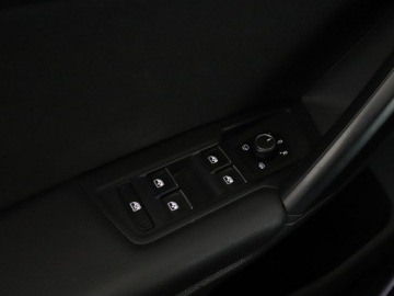 Volkswagen Tiguan II SUV 2.0 TDI 150KM 2018 Volkswagen Tiguan 2.0 TDI Automat 4Motion Highline, zdjęcie 38