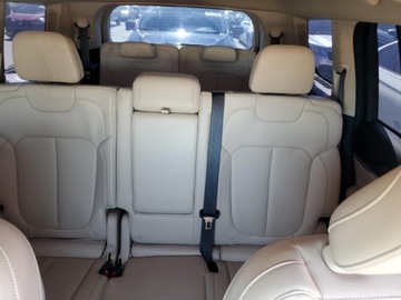 Jeep Grand Cherokee IV 2022 Jeep Grand Cherokee L Limited 2022 3.6l 3.6 Benzyna 293KM, zdjęcie 10