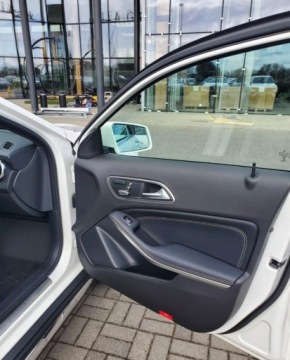 Mercedes GLA I Off-Roader Facelifting 2.0 250 211KM 2019 Mercedes-Benz GLA mercedes gla 250 amg 4matic ,niski pot przebieg 20 tys km, zdjęcie 16