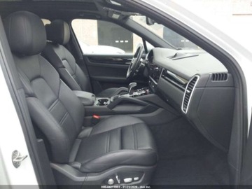 Porsche Cayenne III 2021 Porsche Cayenne E-Hybrid 2021 3.0 Hybryda 335KM, zdjęcie 9