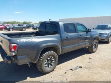 Toyota Tacoma II 2023 Toyota Tacoma TRD Off Road, 2023r., 4x4, 3.5L 3.5 Benzyna 278KM, zdjęcie 2
