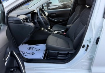 Toyota Corolla XII Sedan 1.8 Hybrid 122KM 2021 Toyota Corolla TECH, salon Polska, serwis ASO, FV-VAT23,kameraczujniki prz, zdjęcie 15