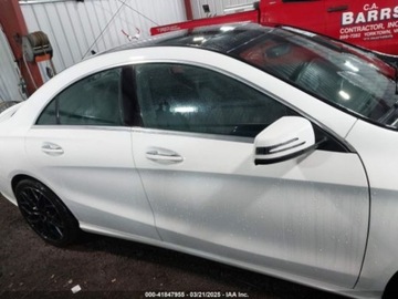 Mercedes CLA C117 2018 Mercedes-Benz CLA 2018 MERCEDES-BENZ CLA 250 4MATIC 2.0 Benzyna 208KM, zdjęcie 4